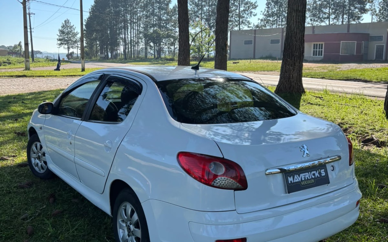 imagem-https://www.socarrao.com.br/sc-vehicle-images-prod/4195877/1790706555614-MzUwNTlmZGYtYmZkNS00YTYwLTk5ODYtMmFlY2QyZDk1MDJiLmpmaWY.jfif