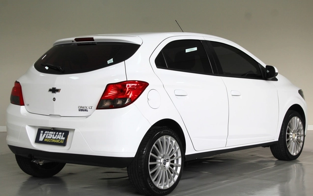 imagem-https://www.socarrao.com.br/sc-vehicle-images-prod/4195914/1790706712239-2_033053.jpg