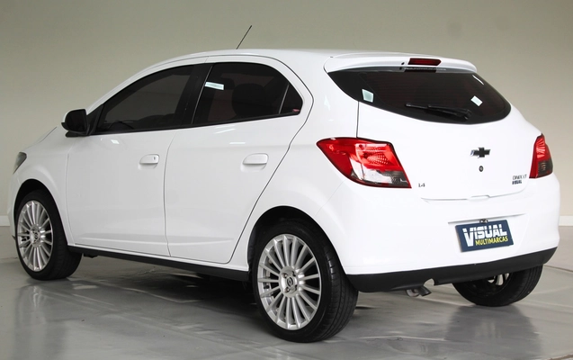 imagem-https://www.socarrao.com.br/sc-vehicle-images-prod/4195914/1790706712244-3_033053.jpg