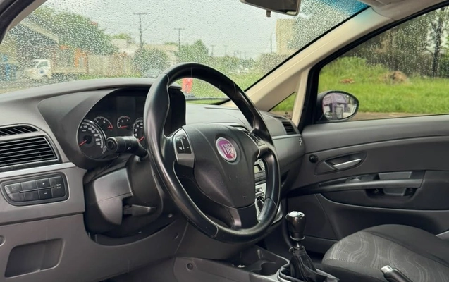 imagem-https://www.socarrao.com.br/sc-vehicle-images-prod/4196204/1790707487566-05152978d8bd46e1893345b4273a78a2_1790707367319.jpg