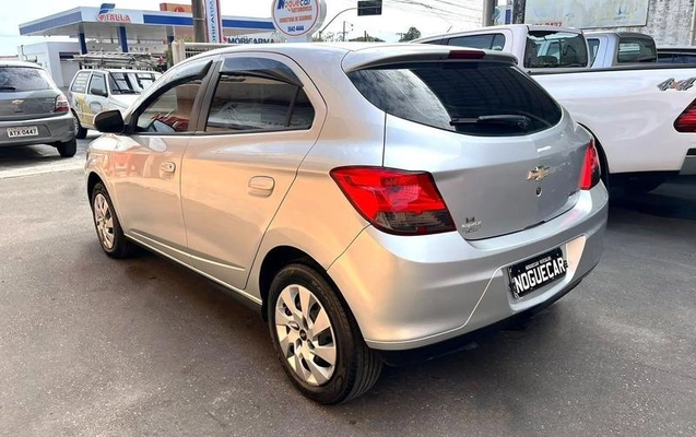 imagem-https://www.socarrao.com.br/sc-vehicle-images-prod/4196293/1790707639083-8352953_11_B_05ae31ac8e.jpeg