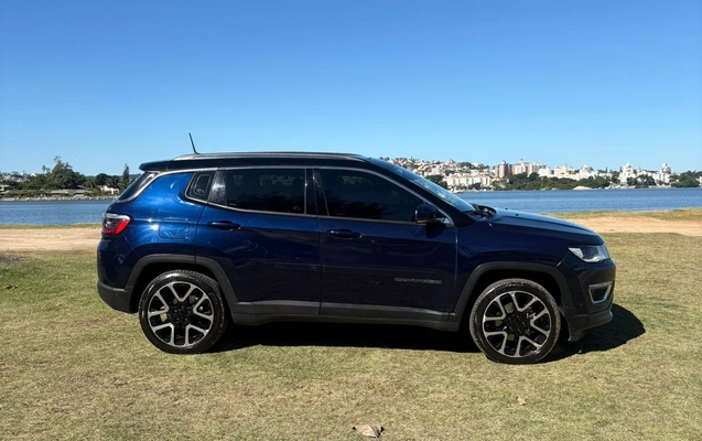 imagem-https://www.socarrao.com.br/sc-vehicle-images-prod/4196296/1790781042136-003_9b77b680462aef1f8e6697cb80802a7d.jpeg