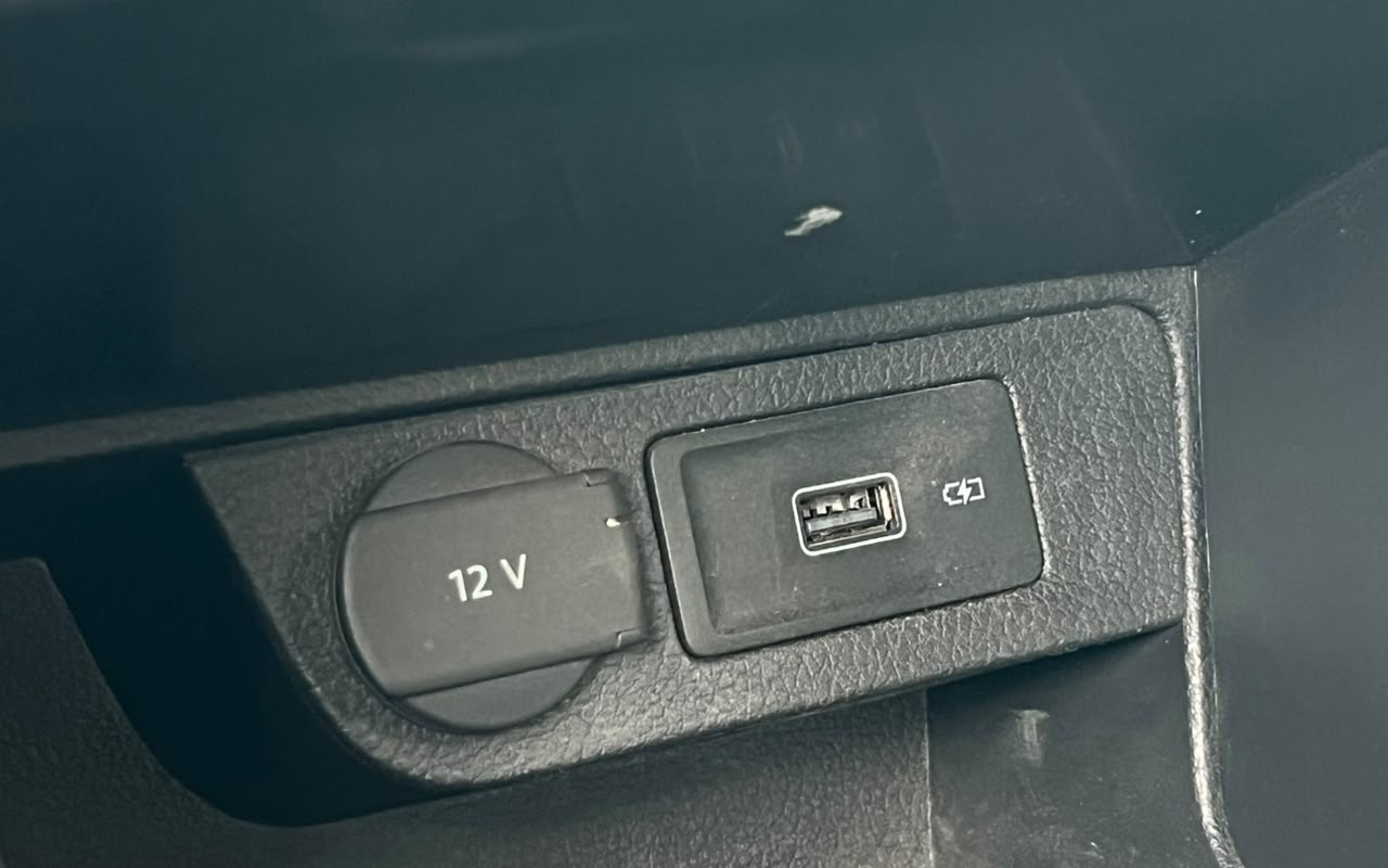 imagem-https://www.socarrao.com.br/sc-vehicle-images-prod/4196302/1790707649194-V2hhdHNBcHAgSW1hZ2UgMjAyNi0wOS0yOSBhdCAxNS4yOS41OCAoMikuanBlZw.jpeg