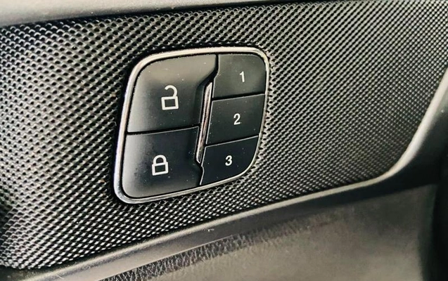 imagem-https://www.socarrao.com.br/sc-vehicle-images-prod/4196306/1792614279420-7284599_0_B_855e37a55d.jpeg
