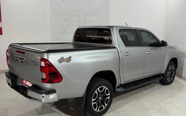 imagem-https://www.socarrao.com.br/sc-vehicle-images-prod/4196575/1790708390722-32ba8939996f431d9c9f69f0cb3c9ef9_1782158092257.jpg