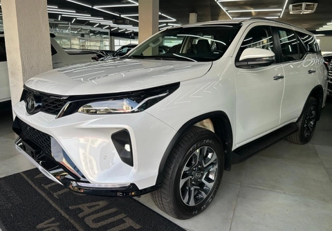 Toyota Hilux SW4 2026 Branco — foto 1 de 3