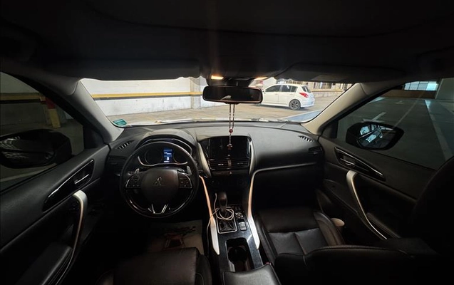 imagem-https://www.socarrao.com.br/sc-vehicle-images-prod/4196632/1790708474174-RUD-0I52_11.jpg