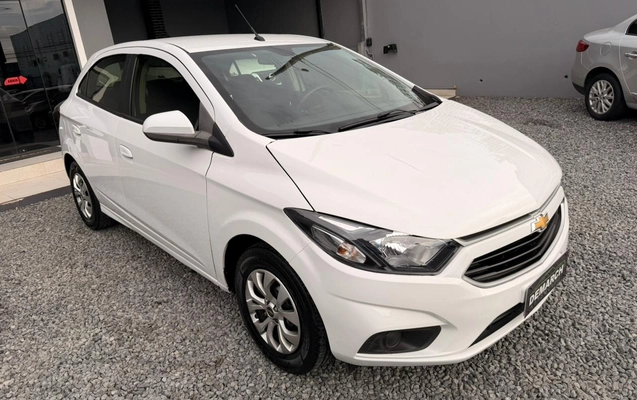 imagem-https://www.socarrao.com.br/sc-vehicle-images-prod/4196736/1790708981012-V2hhdHNBcHAgSW1hZ2UgMjAyNi0wOS0yOSBhdCAxNS4zNi4wMSAoMSkuanBlZw.jpeg