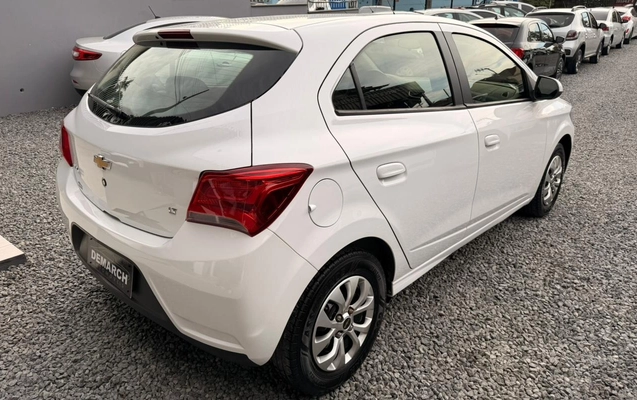 imagem-https://www.socarrao.com.br/sc-vehicle-images-prod/4196736/1790708981208-V2hhdHNBcHAgSW1hZ2UgMjAyNi0wOS0yOSBhdCAxNS4zNi4wMC5qcGVn.jpeg