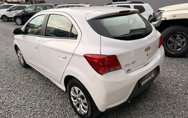 imagem-https://www.socarrao.com.br/sc-vehicle-images-prod/4196736/1790708981294-V2hhdHNBcHAgSW1hZ2UgMjAyNi0wOS0yOSBhdCAxNS4zNi4wMSAoMikuanBlZw.jpeg