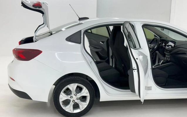 imagem-https://www.socarrao.com.br/sc-vehicle-images-prod/4196754/1790709086619-8514071_7_B_474b37d076.jpeg