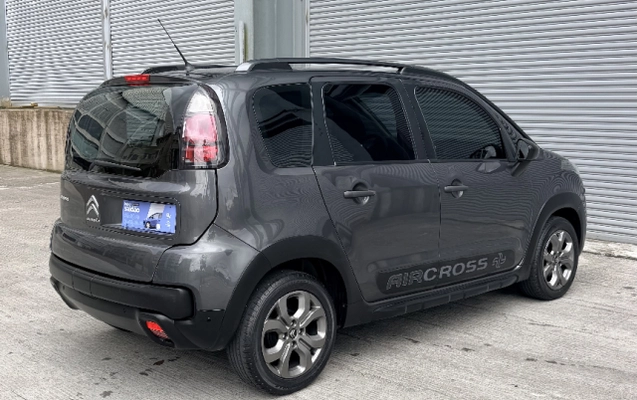 imagem-https://www.socarrao.com.br/sc-vehicle-images-prod/4196847/1790714512814-app-photos-BYEPRIavpdBnXL2uC1zI2DxIzuRLrmdH.jpg