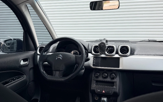imagem-https://www.socarrao.com.br/sc-vehicle-images-prod/4196847/1790714512904-app-photos-NZa9V99aijPJ69YtLDhmz5Sdv5LXWQTL.jpg