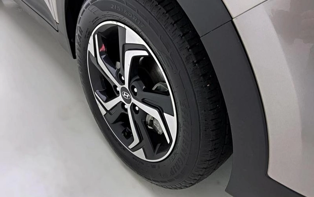 imagem-https://www.socarrao.com.br/sc-vehicle-images-prod/4196966/1790886977179-8519564_12_B_d9482c279c.jpeg