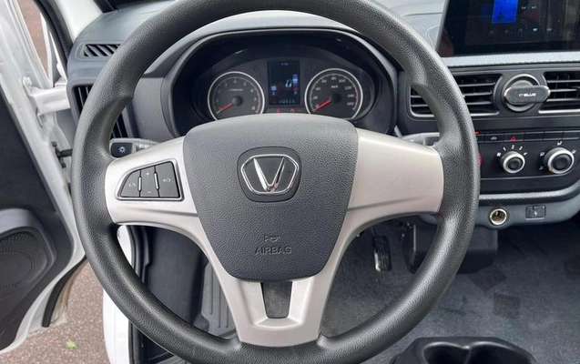 imagem-https://www.socarrao.com.br/sc-vehicle-images-prod/4196967/1791404951339-8520124_18_B_d754be3590.jpeg