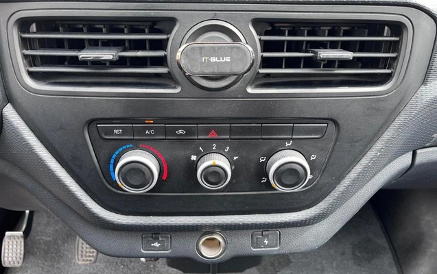 imagem-https://www.socarrao.com.br/sc-vehicle-images-prod/4196967/1791404951344-8520124_21_B_08fa55eb00.jpeg