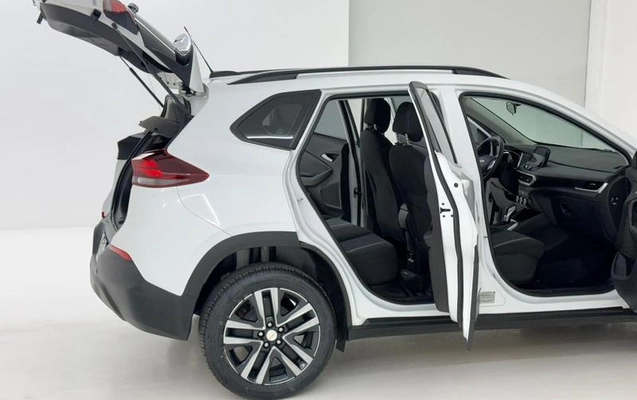 imagem-https://www.socarrao.com.br/sc-vehicle-images-prod/4196988/1790709501034-8509582_9_B_0cffeeacad.jpeg