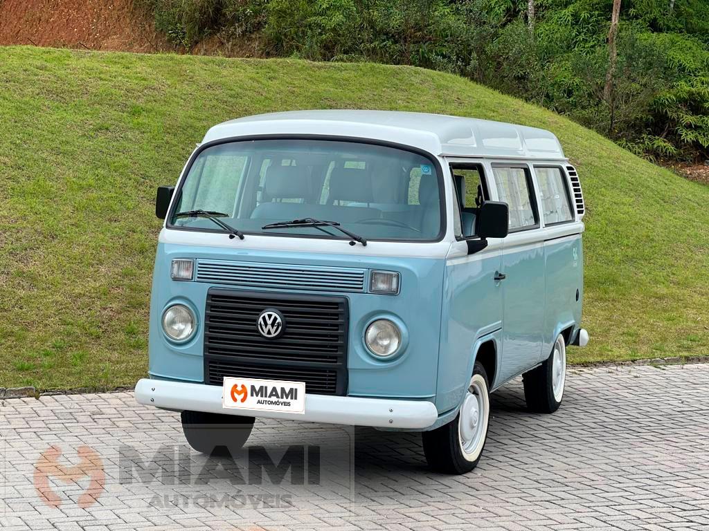 Volkswagen Kombi LAST EDITION 56 1.4 Mi Total Flex na cor Azul em Brusque / SC - 41970