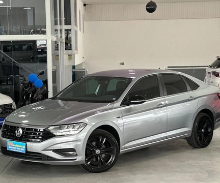 Volkswagen Jetta 2020 Prata — foto 1 de 3