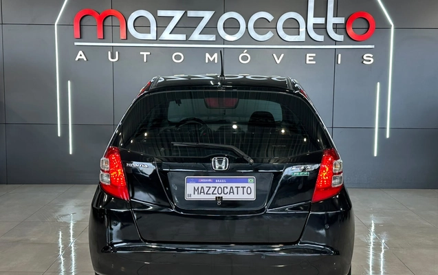 imagem-https://www.socarrao.com.br/sc-vehicle-images-prod/4197429/1790710642632-003_f07fa773c419566c0d8c1c9473dd885c.jpg