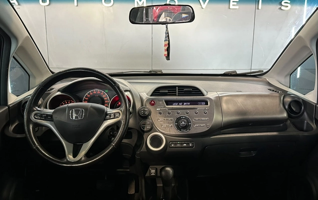 imagem-https://www.socarrao.com.br/sc-vehicle-images-prod/4197429/1790710642638-003_2f6f91ba0c6b1908c953bbcf8cb8b5dc.jpg
