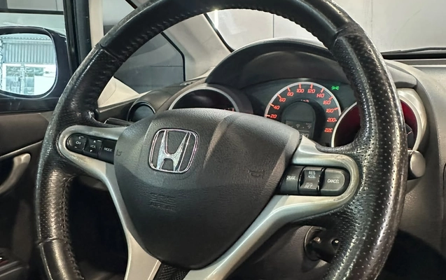 imagem-https://www.socarrao.com.br/sc-vehicle-images-prod/4197429/1790710642641-003_9b1d717f9ce005e1f7b7fb0d811bfe50.jpg