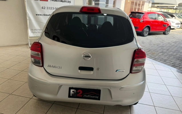 imagem-https://www.socarrao.com.br/sc-vehicle-images-prod/4197438/1791469663225-WUuZ3CGCs7VBg1Dfi1YMxzkxcgNfkocb.jpg