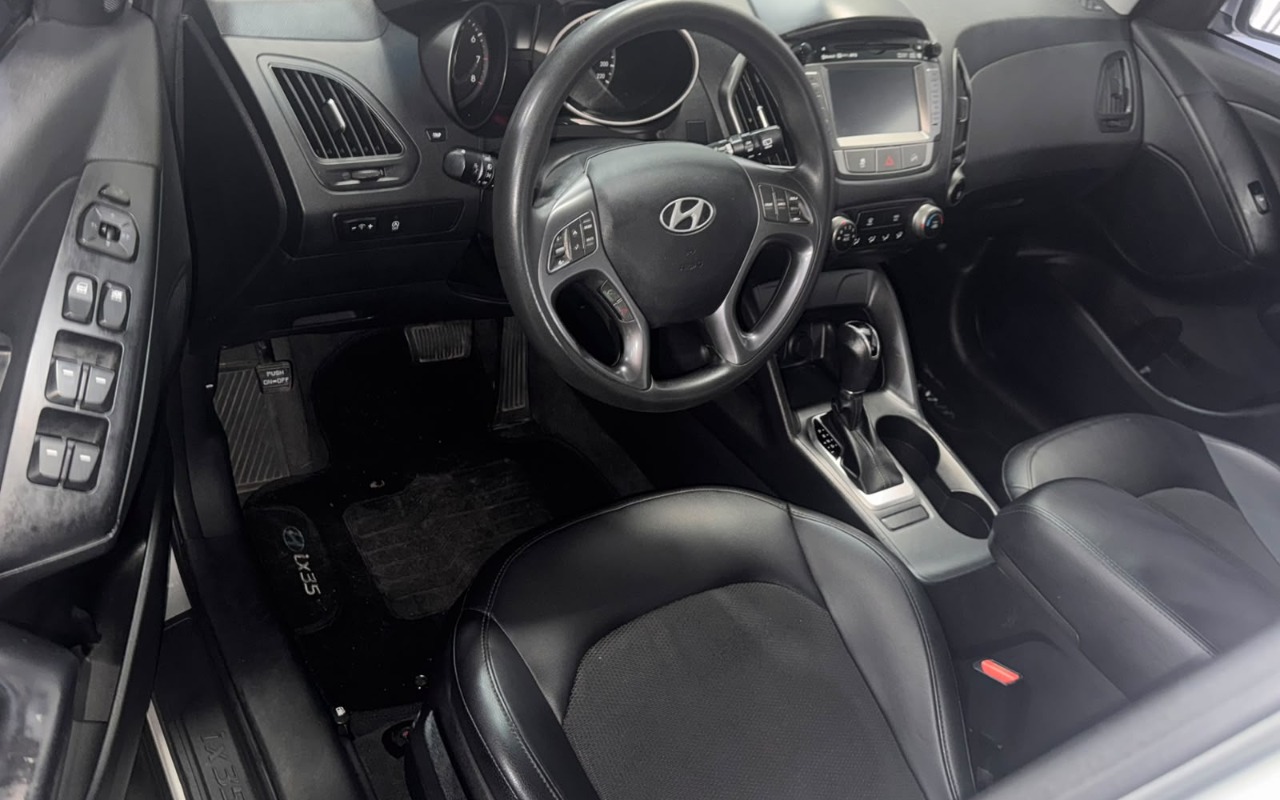 imagem-https://www.socarrao.com.br/sc-vehicle-images-prod/4197453/1790710842243-V2hhdHNBcHAgSW1hZ2UgMjAyNi0wOS0yOSBhdCAxNC41OC40OCAoMSkuanBlZw.jpeg