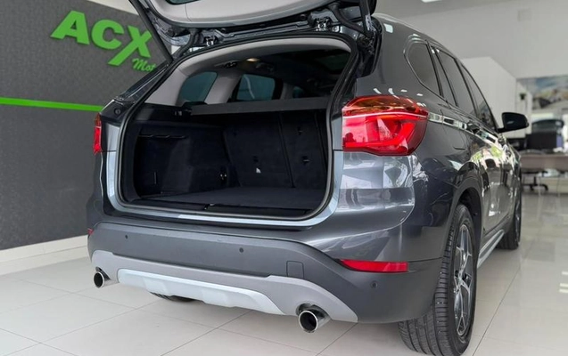 imagem-https://www.socarrao.com.br/sc-vehicle-images-prod/4197518/1792413962740-8464982_22_B_77654fd697.jpeg