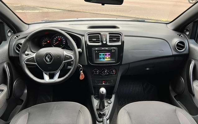 imagem-https://www.socarrao.com.br/sc-vehicle-images-prod/4197662/1790711232640-YzhiYjk3ZjQtMzg2NS00MWI2LTllNjMtM2ViMGMxM2EzODViLmpwZw.jpg