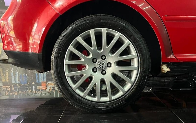 imagem-https://www.socarrao.com.br/sc-vehicle-images-prod/4197797/1792005457451-8526648_11_B_54af8b80a3.jpeg