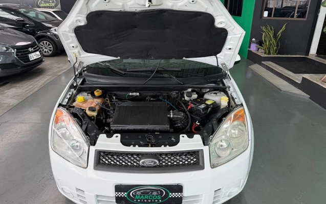 imagem-https://www.socarrao.com.br/sc-vehicle-images-prod/4197822/1790711801577-gb-387c32f.jpeg