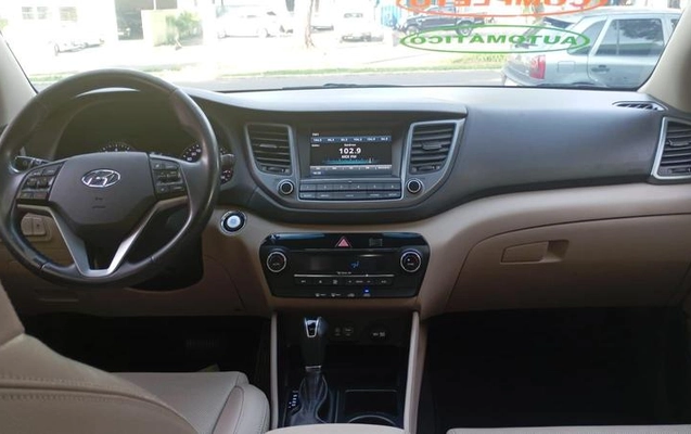 imagem-https://www.socarrao.com.br/sc-vehicle-images-prod/4198151/1790712511804-8513332_13_B_ca2b615674.jpeg