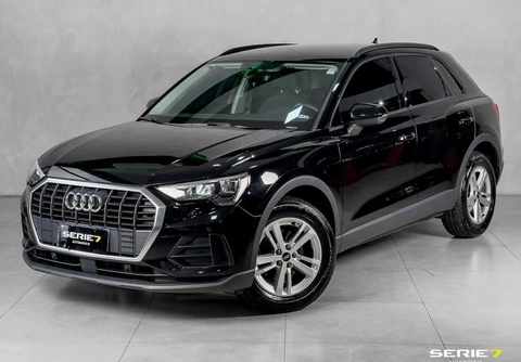 Audi Q3 2022 Preto — foto 1 de 3