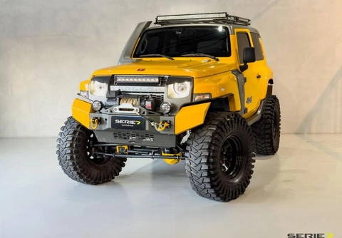 Troller T-4 2018 Amarelo — foto 1 de 3