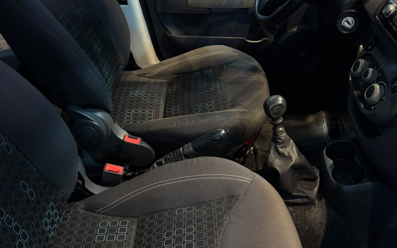 imagem-https://www.socarrao.com.br/sc-vehicle-images-prod/4198328/1790713476629-V2hhdHNBcHAgSW1hZ2UgMjAyNi0wOS0yOSBhdCAxNS41NS4zOCAoMikuanBlZw.jpeg