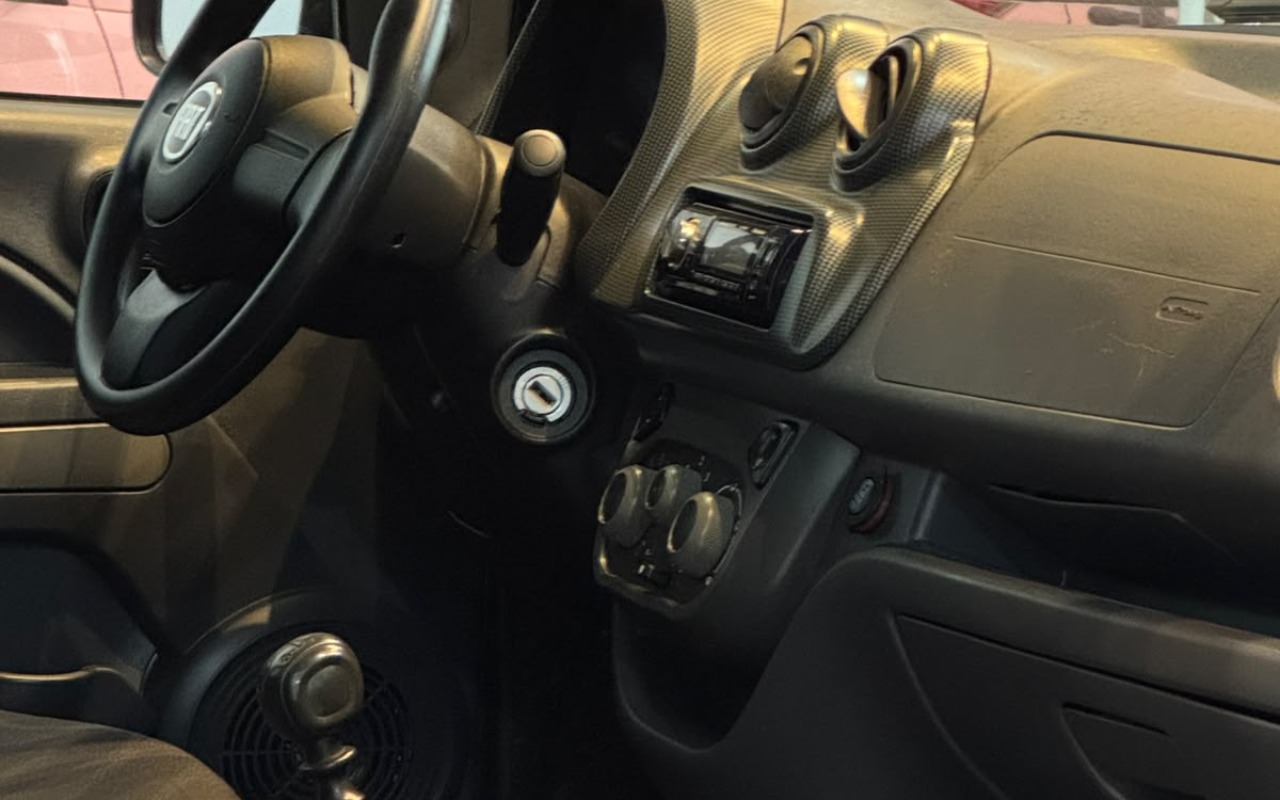 imagem-https://www.socarrao.com.br/sc-vehicle-images-prod/4198328/1790713476728-V2hhdHNBcHAgSW1hZ2UgMjAyNi0wOS0yOSBhdCAxNS41NS4zNiAoMSkuanBlZw.jpeg