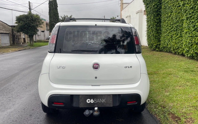 imagem-https://www.socarrao.com.br/sc-vehicle-images-prod/4198367/1790713906063-116202c4-6f2c-4cba-914b-6a14715c7a60.jpg