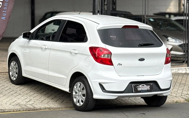 imagem-https://www.socarrao.com.br/sc-vehicle-images-prod/4198374/1790713039532-8_051632.jpg