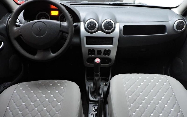imagem-https://www.socarrao.com.br/sc-vehicle-images-prod/4198919/1790714146847-8514731_2_B_4441fef55c.jpeg
