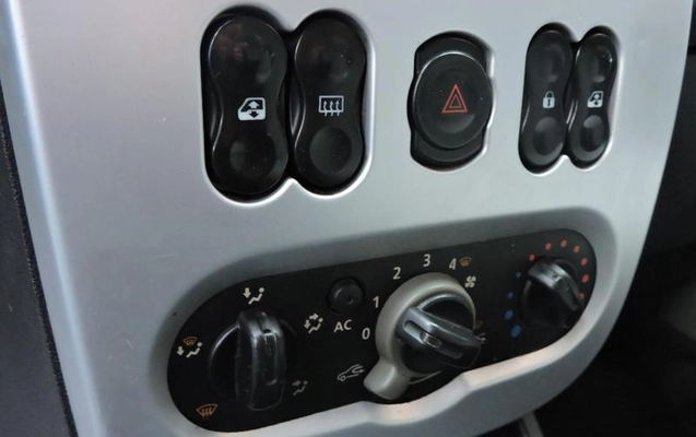 imagem-https://www.socarrao.com.br/sc-vehicle-images-prod/4198919/1790714146856-8514731_7_B_8620597ad0.jpeg