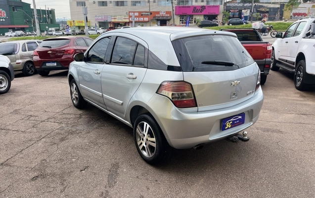imagem-https://www.socarrao.com.br/sc-vehicle-images-prod/4198977/1790772822607-GMxzAOpERwyIAkgp0HxMVWVCFdIziKsa.jpg