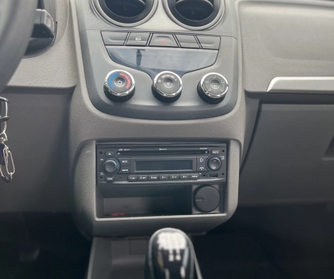 imagem-https://www.socarrao.com.br/sc-vehicle-images-prod/4198977/1790772822615-YYFMFIGGsvj6eGCbkgYJnxiqZArUYEnM.jpg