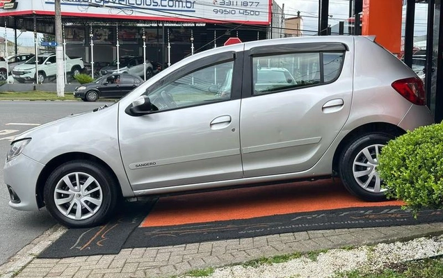 imagem-https://www.socarrao.com.br/sc-vehicle-images-prod/4199068/1790714646301-8521780_7_B_de1cdecd38.jpeg