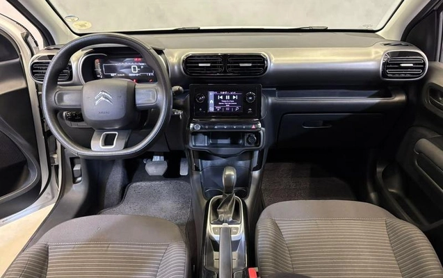 imagem-https://www.socarrao.com.br/sc-vehicle-images-prod/4199113/1791234353501-8527131_13_B_79790cb424.jpeg