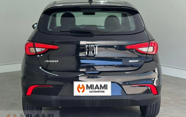 imagem-https://www.socarrao.com.br/sc-vehicle-images-prod/41992/1779821188064-a01a6abfe023421e9bf41433d5b63136_1754144196121.jpg