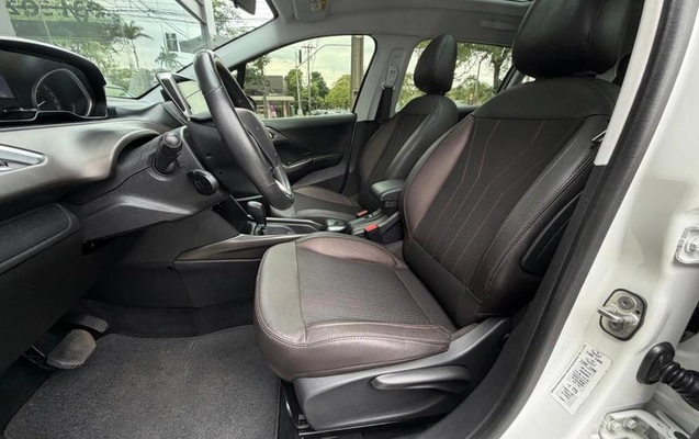 imagem-https://www.socarrao.com.br/sc-vehicle-images-prod/4199344/1790802274374-8526064_8_B_b65c1873c1.jpeg