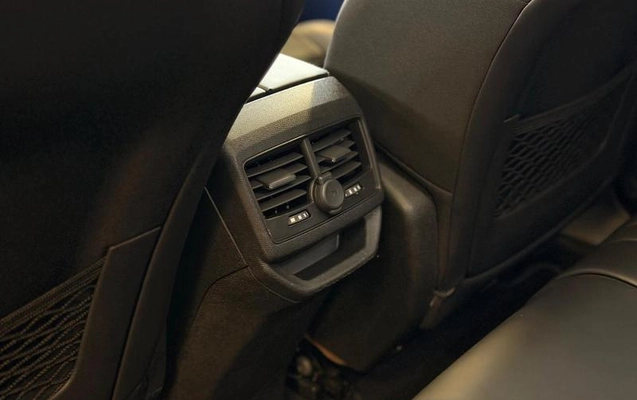 imagem-https://www.socarrao.com.br/sc-vehicle-images-prod/4199407/1790715469260-8526654_9_B_c1b910a2b9.jpeg