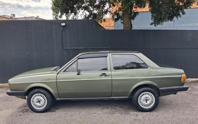 imagem-https://www.socarrao.com.br/sc-vehicle-images-prod/4199566/1790774053824-8527174_9_B_736fc90a91.jpeg