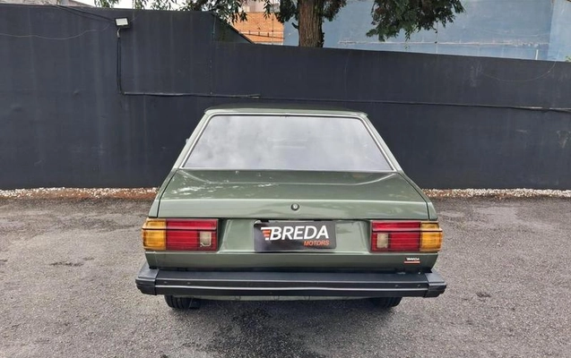 imagem-https://www.socarrao.com.br/sc-vehicle-images-prod/4199566/1790774053827-8527174_5_B_1e31a28d81.jpeg